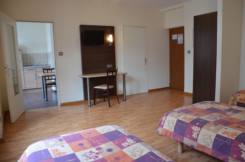 Hotel Ibis Styles Strasbourg Centre Republique Exterior foto