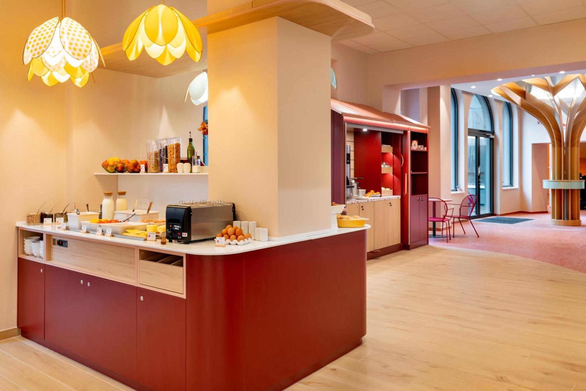 Hotel Ibis Styles Strasbourg Centre Republique Exterior foto